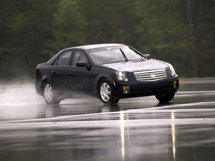  Cadillac CTS 2002 года  (фото 15 из 26)